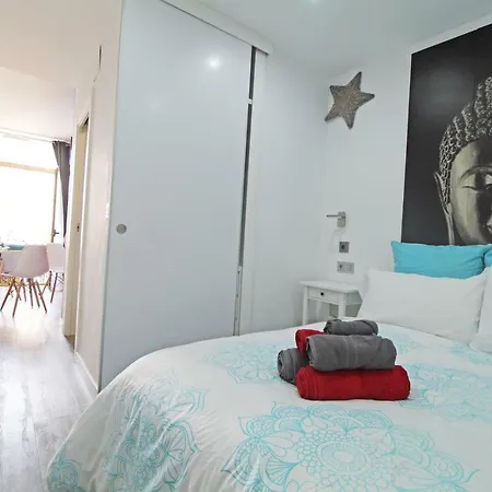Apto De Diseno Reformado Supercentrico 5 Min Playa 아파트 *